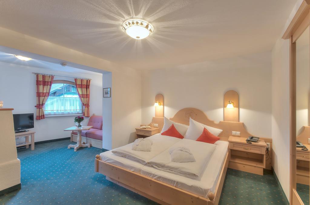 Hotel Garni Europa Sankt Anton am Arlberg Pokoj fotografie